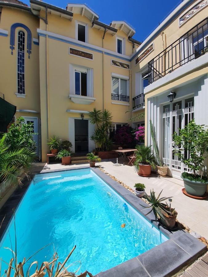 B&B Le Patio En Ville - Chambres D'Hotes Нарбон Екстериор снимка