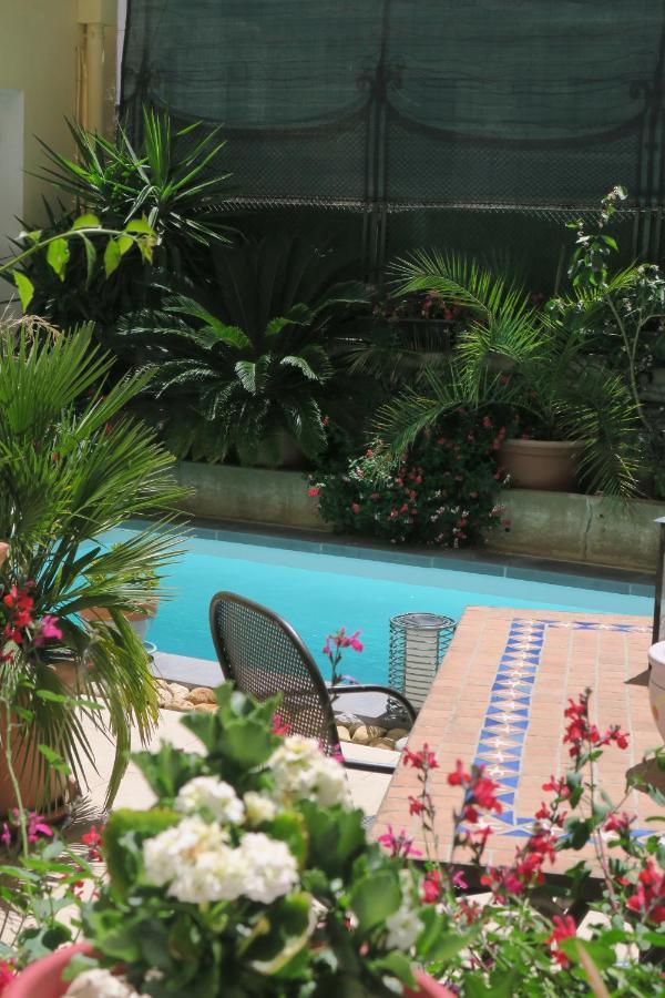 B&B Le Patio En Ville - Chambres D'Hotes Нарбон Екстериор снимка
